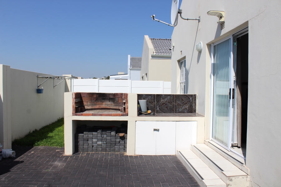 2 Bedroom Property for Sale in Olifantskop Western Cape